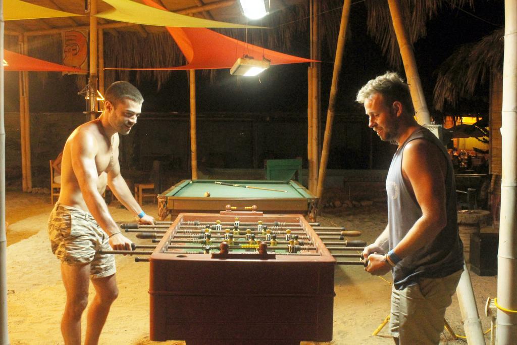 Hostel Psygon Surf Camp Máncora Zewnętrze zdjęcie