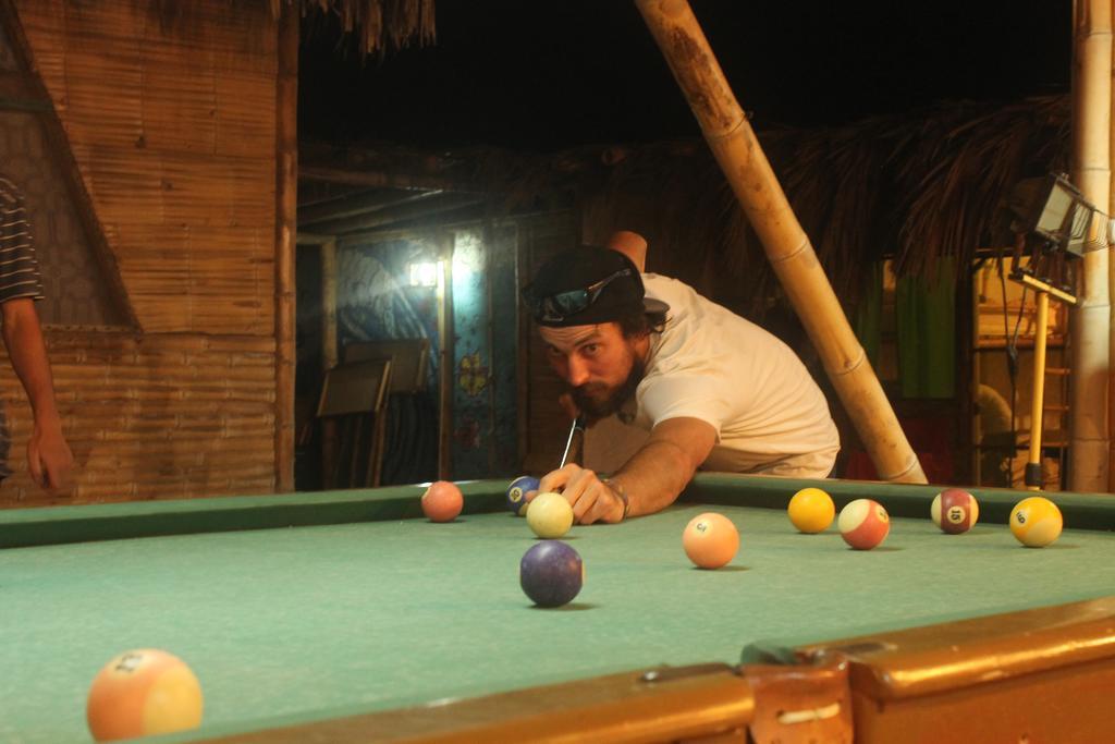 Hostel Psygon Surf Camp Máncora Zewnętrze zdjęcie