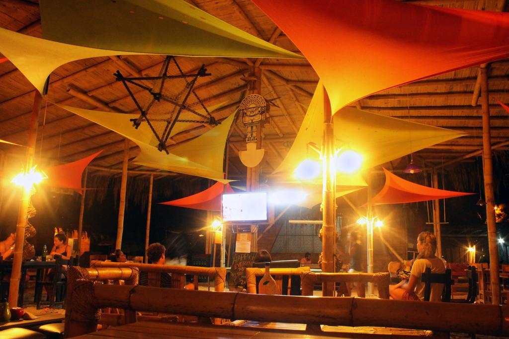 Hostel Psygon Surf Camp Máncora Zewnętrze zdjęcie